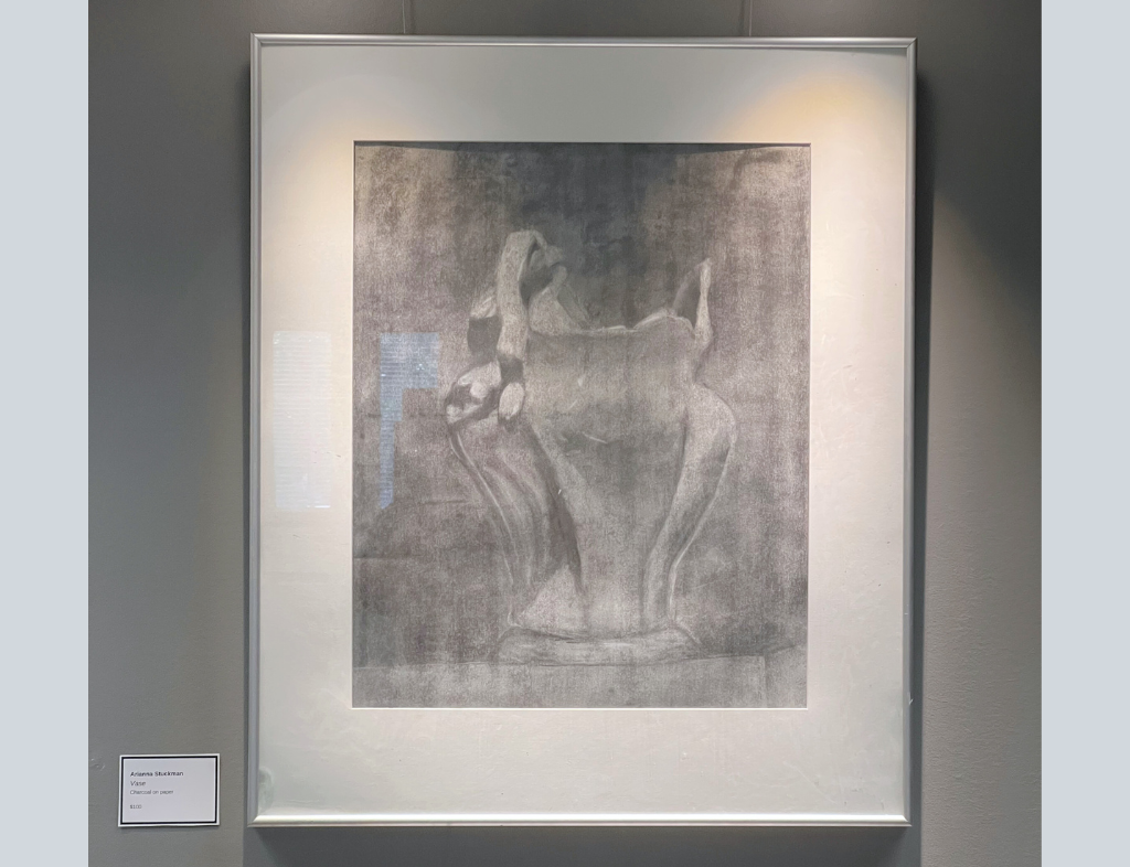 Vase - Charcoal pencil on paper